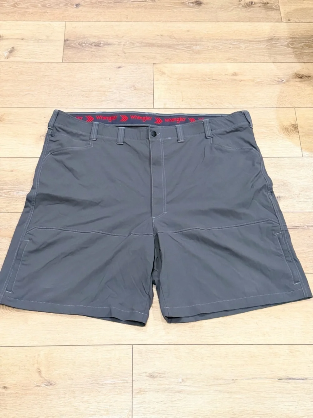 Wrangler‎ Men's Charcoal Gray Outdoor Performance Shorts size 48